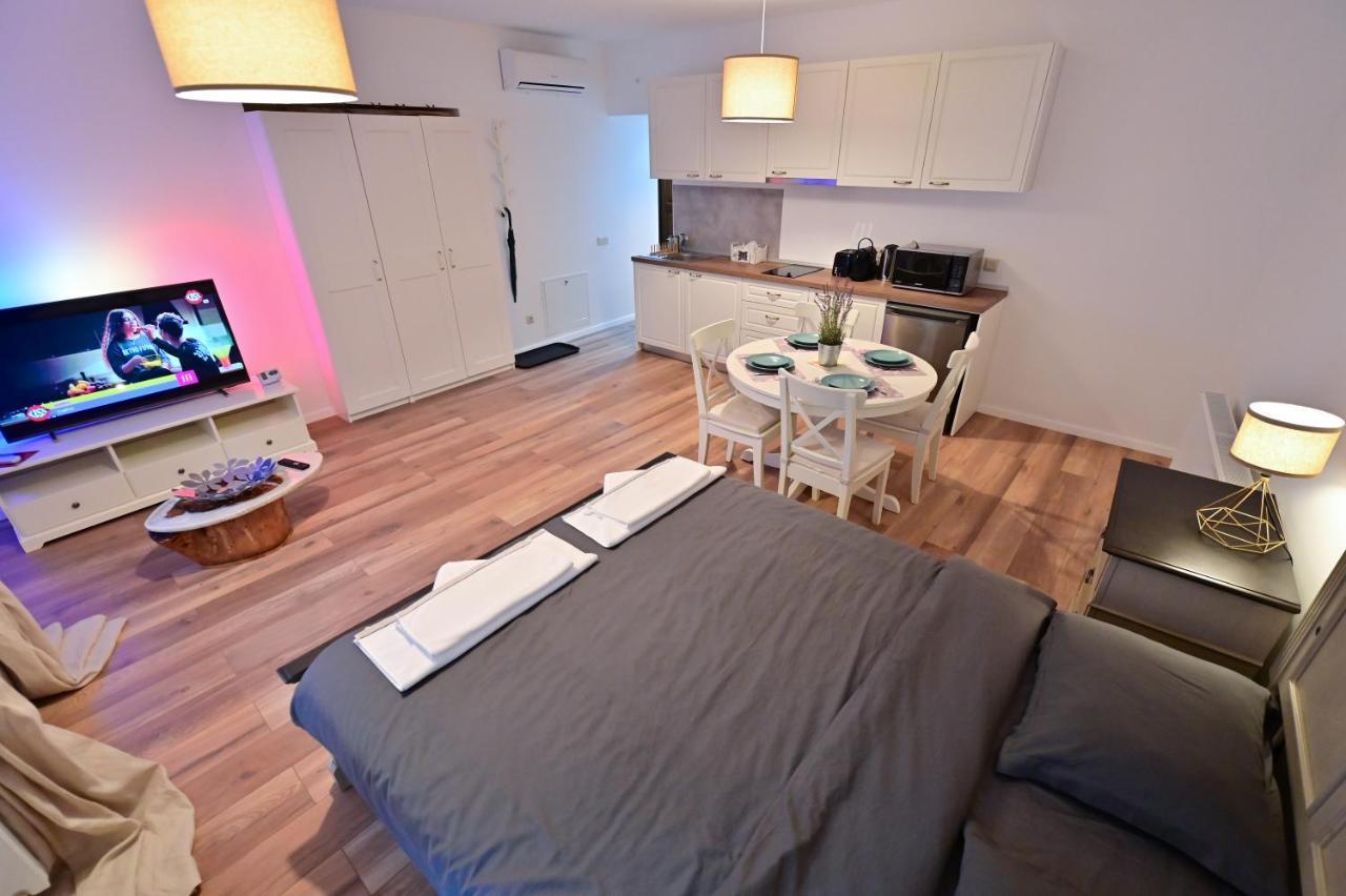 Flh - Limette Home Sibiu Bagian luar foto